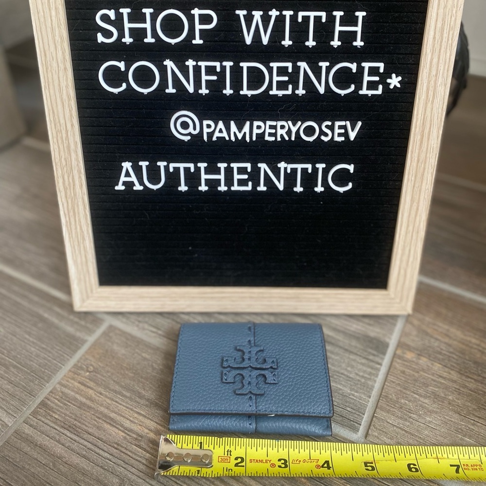 Tory Burch McGraw Flap Card Case - Picture 6 of 14